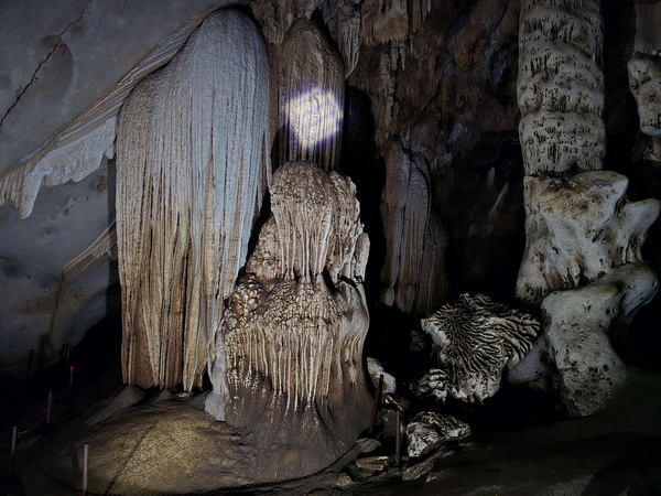 Explore the Enchanting Depths of Lawa Cave in Kanchanaburi 6